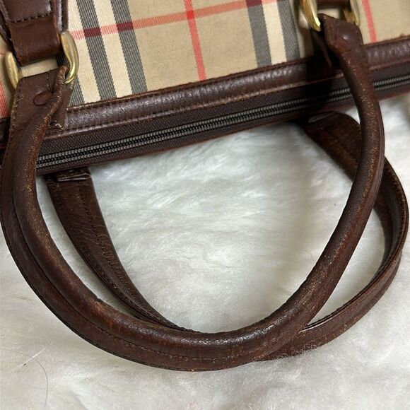 💯Authentic Burberrys Boston Handbag🍀 - Picture 15 of 17